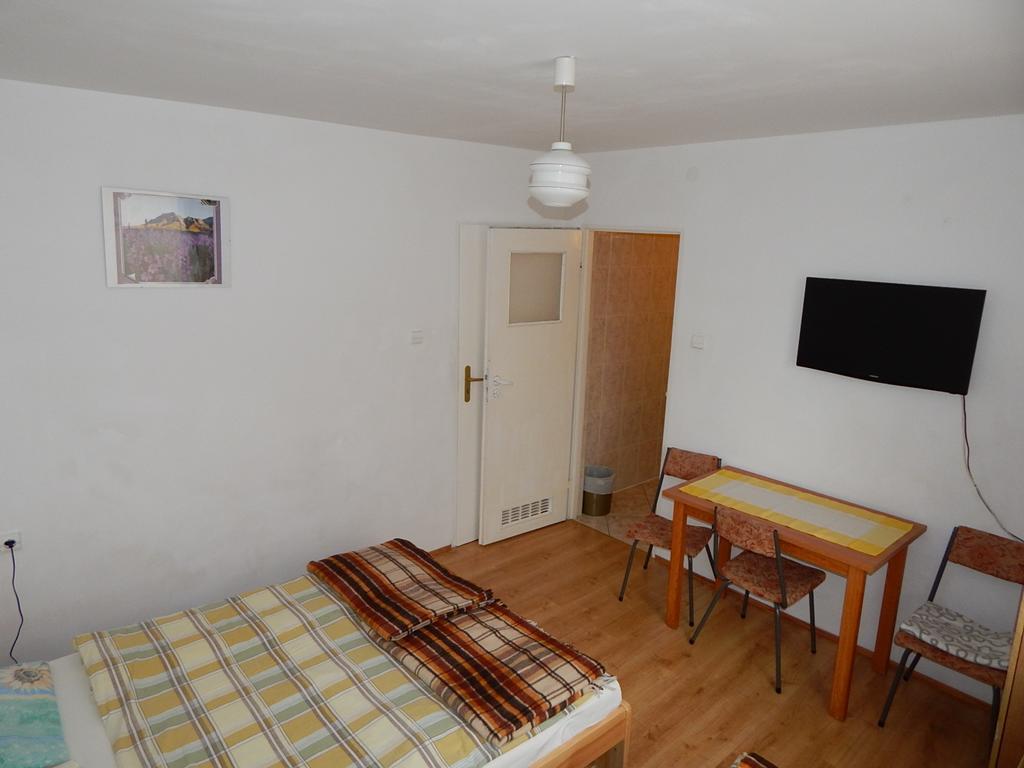 Apartament I Pokoje Aura Dom Wczasowy Darlowko Exteriör bild